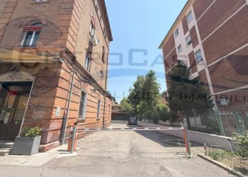 Zona - Box Bologna (zona Lame) - foto 1