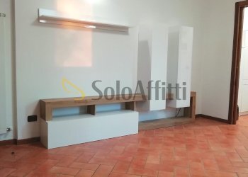 postazione tv - Two-room apartment Via Camillo Benso Conte di Cavour 5, Besana in Brianza - photo 4