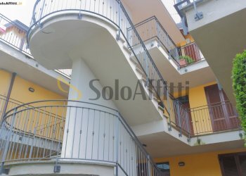 scale esterne - Two-room apartment Via Camillo Benso Conte di Cavour 5, Besana in Brianza - photo 16