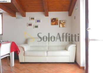 soggiorno con cucina a vista - Two-room apartment Via Camillo Benso Conte di Cavour 5, Besana in Brianza - photo 1