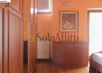 camera da letto - Two-room apartment Via Camillo Benso Conte di Cavour 5, Besana in Brianza - photo 10
