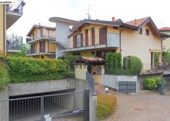 esterno - Two-room apartment Via Camillo Benso Conte di Cavour 5, Besana in Brianza - photo 16