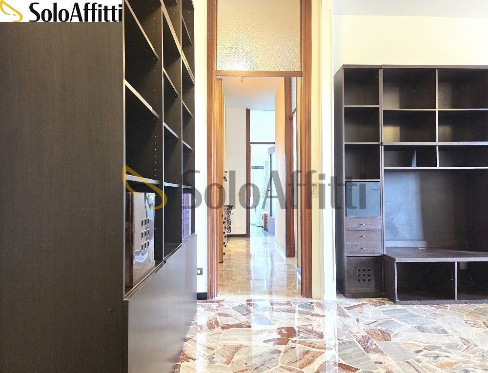 ingresso su zona living - Appartamento Via Cesare Battisti 21/a, Paderno Dugnano - foto 1