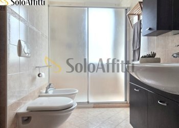 BAGNO CON DOPPIO BOX DOCCIA - Appartamento Via Marzabotto 14, Paderno Dugnano - foto 7