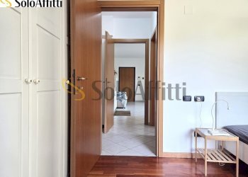 DISIMPEGNO SU CAMERA MATRIMONIALE CON USCITA SU GI - Appartamento Via Marzabotto 14, Paderno Dugnano - foto 8