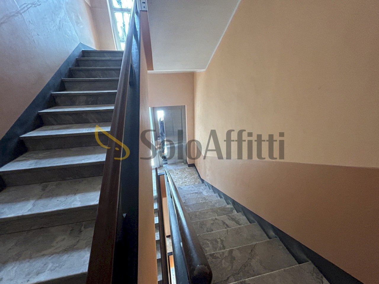 SCALE INTERNE - Trilocale Via Castagnevizza 19, Torino (zona Santa Rita) - foto 2