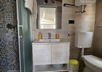 bagno nel terrazzino - Semi-detached house Via Giuseppe Parini 12, Scicli - photo 8