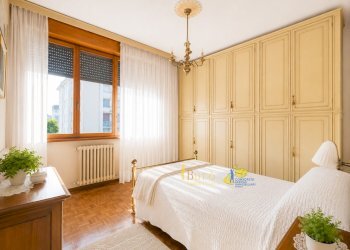 camera grande 2 - Three-room apartment Via Biagio Pascal 6, Parma (neighborhood San Lazzaro) - photo 6