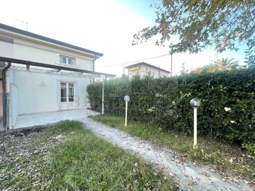 04.jpg - Casa indipendente via catalani, Pietrasanta - foto 1