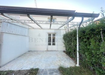 06.jpg - Casa indipendente via catalani, Pietrasanta - foto 5