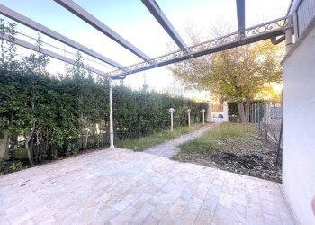 08.jpg - Casa indipendente via catalani, Pietrasanta - foto 7
