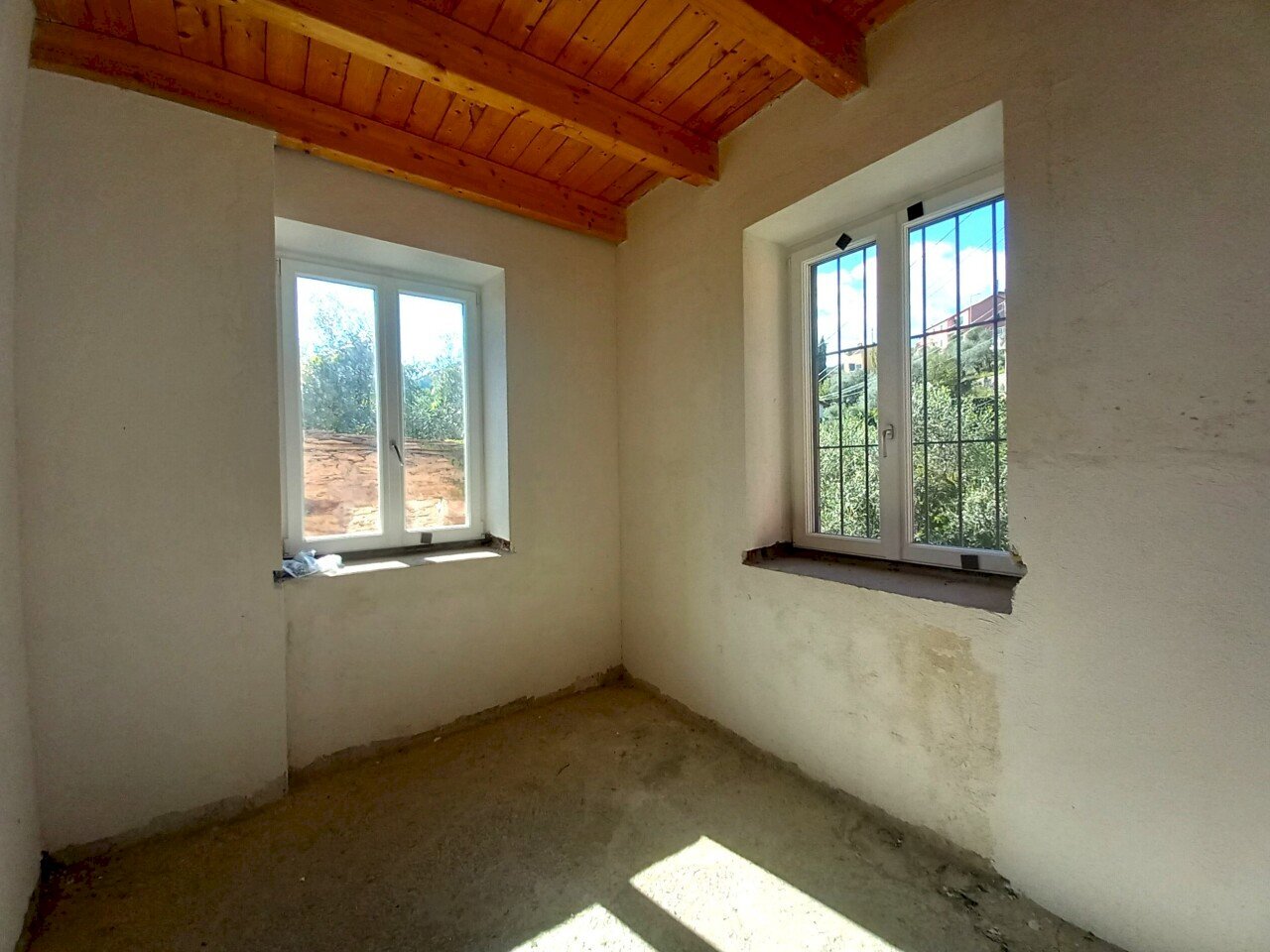 2.jpg - Portion of a house Avegno - photo 2