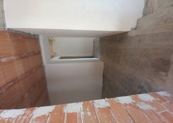 10.jpg - Portion of a house Avegno - photo 10