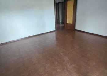 soggiorno - Appartamento Via Borgonovo 33, Castel San Giovanni - foto 2
