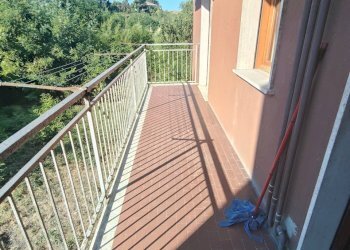 balcone - Appartamento Via Borgonovo 33, Castel San Giovanni - foto 6
