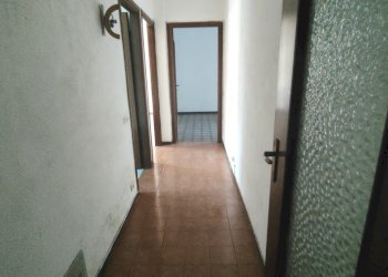 disimpegno - Appartamento Via Borgonovo 33, Castel San Giovanni - foto 9