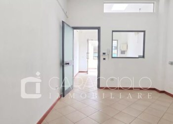 Shop Via San Simplicio, Olbia - photo 4