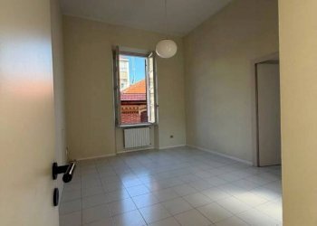 Three-room apartment piazzale Vittoria, Asti - photo 17