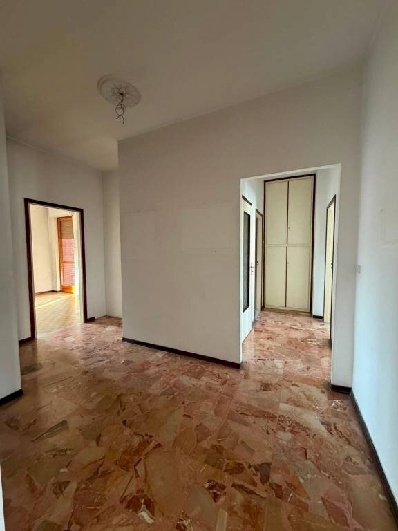 Four-room apartment strada Valmanera, Asti - photo 1
