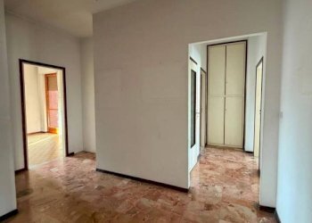 Quadrilocale strada Valmanera, Asti - foto 1