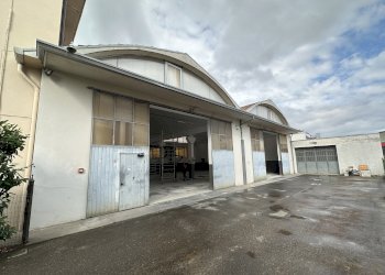 Piazzale - Capannone via Dell'Artigianato, 8, Imola - foto 2