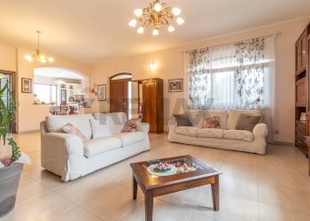 Villa Via Avvocato Ferdinando Rondolino, 84
Cavaglià, Cavaglià - photo 10