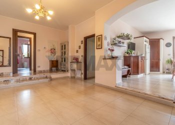 Villa Via Avvocato Ferdinando Rondolino, 84
Cavaglià, Cavaglià - photo 11