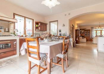 Villa Via Avvocato Ferdinando Rondolino, 84
Cavaglià, Cavaglià - photo 13