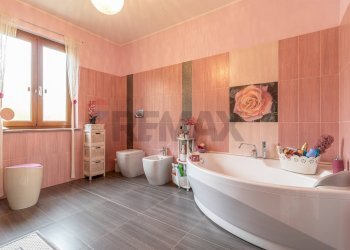 Villa Via Avvocato Ferdinando Rondolino, 84
Cavaglià, Cavaglià - photo 25