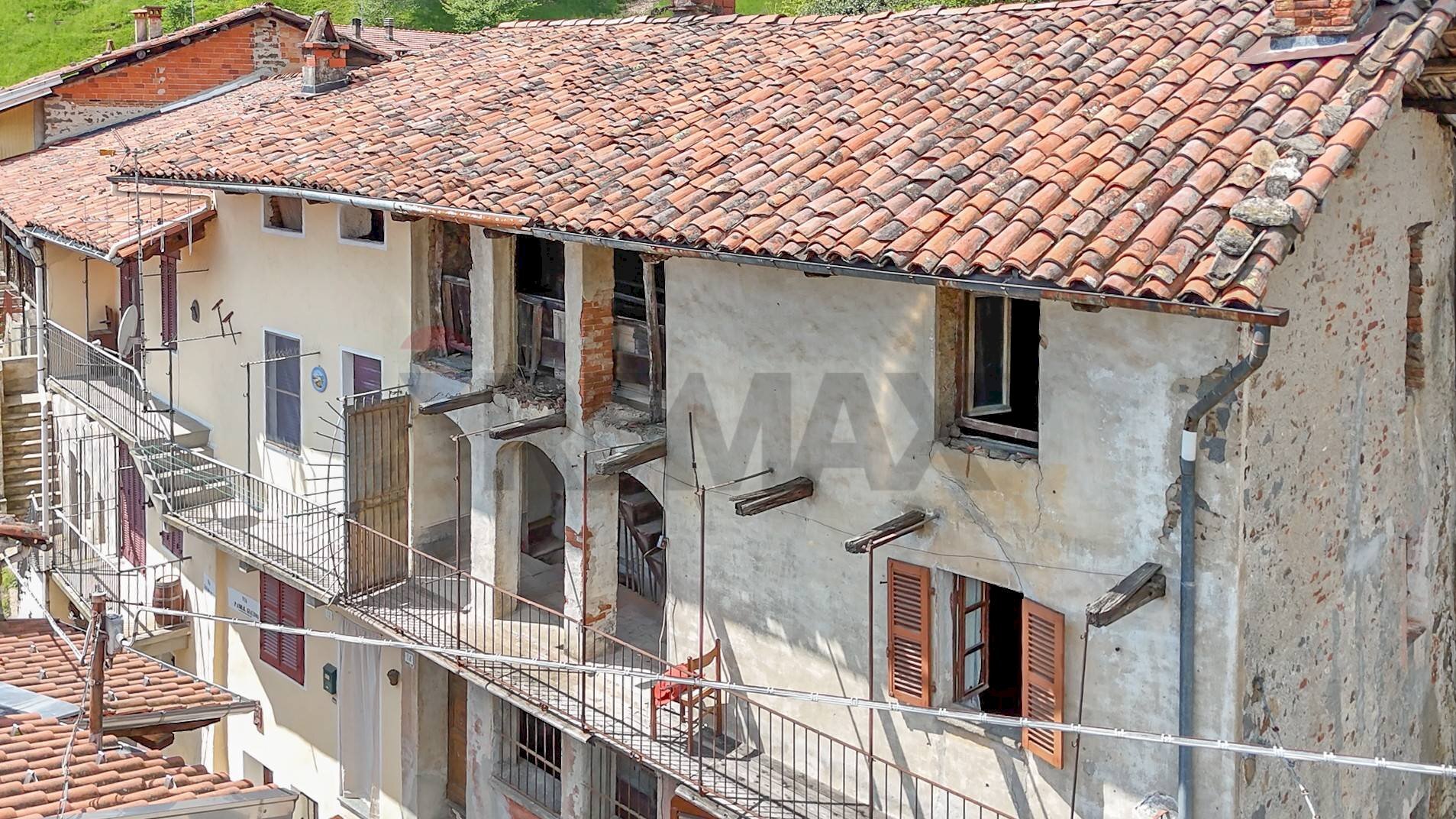 Casale Via Giacomo Pasqual, 12
Falletti, Sagliano Micca - photo 2