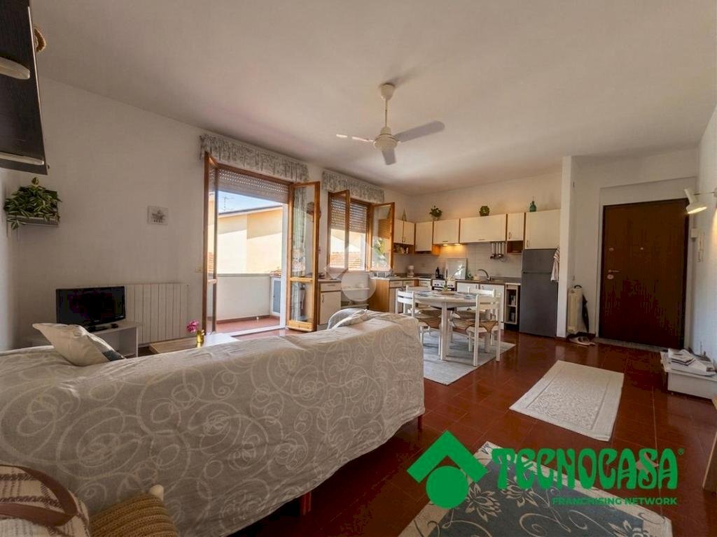 Four-room apartment Via Persio, Ameglia - photo 1