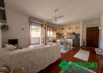 Four-room apartment Via Persio, Ameglia - photo 1