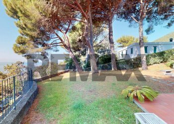 Villa Via dei Pini D'Aleppo, 65 
 Varazze, Varazze - foto 7
