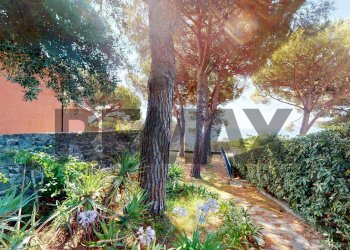 Villa Via dei Pini D'Aleppo, 65 
 Varazze, Varazze - foto 39