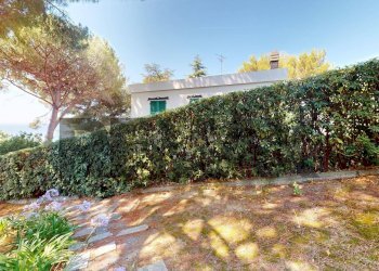 Villa Via dei Pini D'Aleppo, 65 
 Varazze, Varazze - foto 59