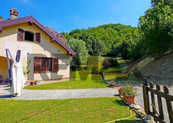 Villa Via Caduti di Cravasco, 18a 
 Cravasco, Campomorone - foto 1