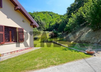 Villa Via Caduti di Cravasco, 18a 
 Cravasco, Campomorone - foto 13