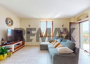 Villa Via Caduti di Cravasco, 18a 
 Cravasco, Campomorone - foto 32