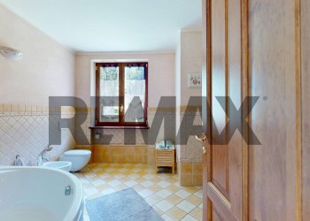 Villa Via Caduti di Cravasco, 18a 
 Cravasco, Campomorone - foto 38