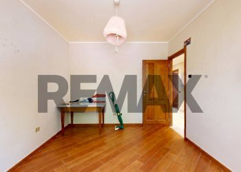 Villa Via Caduti di Cravasco, 18a 
 Cravasco, Campomorone - foto 47