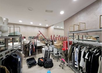 Shop Corso europa, 9, Alba - photo 14