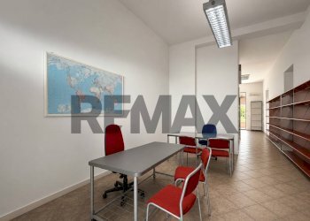 Shop Via Privata De Vitalis, SNC
Brescia Due, Brescia (neighborhood Brescia Due) - photo 10