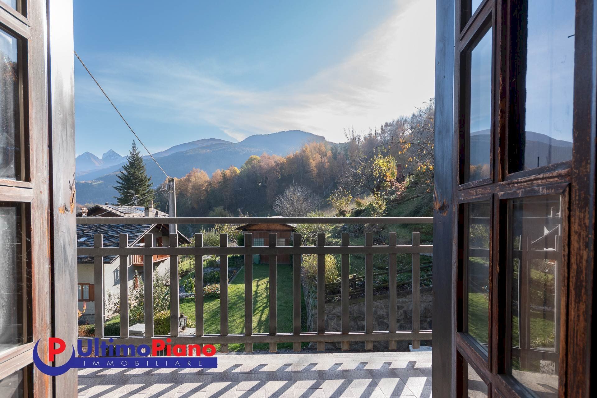 Villa Frazione Villes Dessus 1, Introd - foto 1