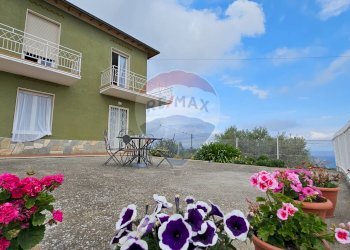 Independent house Sanremo, IM, Sanremo - photo 1