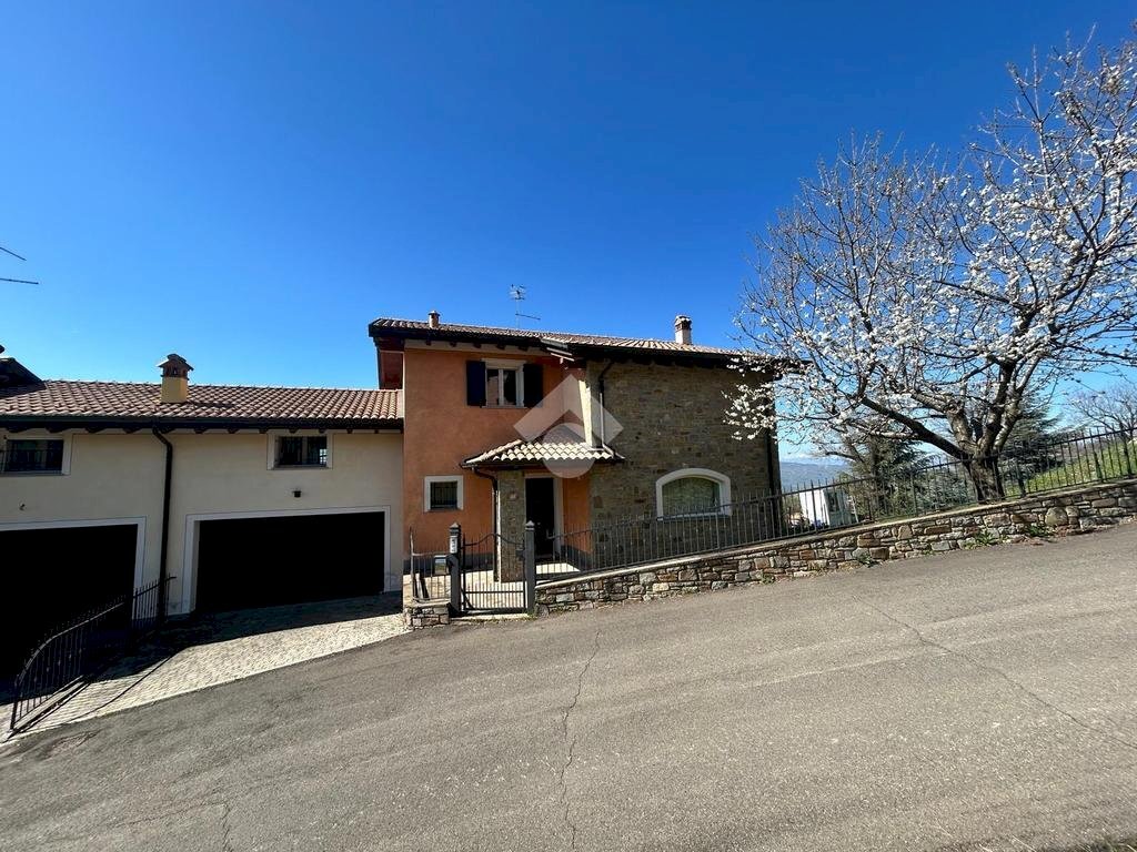 Villa a Schiera Via Frassoni, Serramazzoni - foto 1