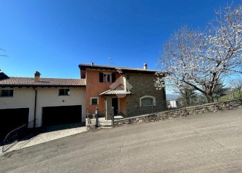 Villa a Schiera Via Frassoni, Serramazzoni - foto 1