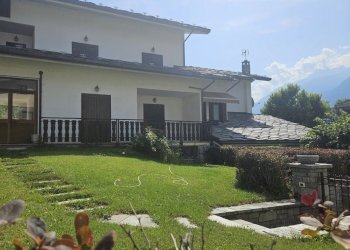 Two-room apartment Frazione Les Faverges, Nus - photo 1