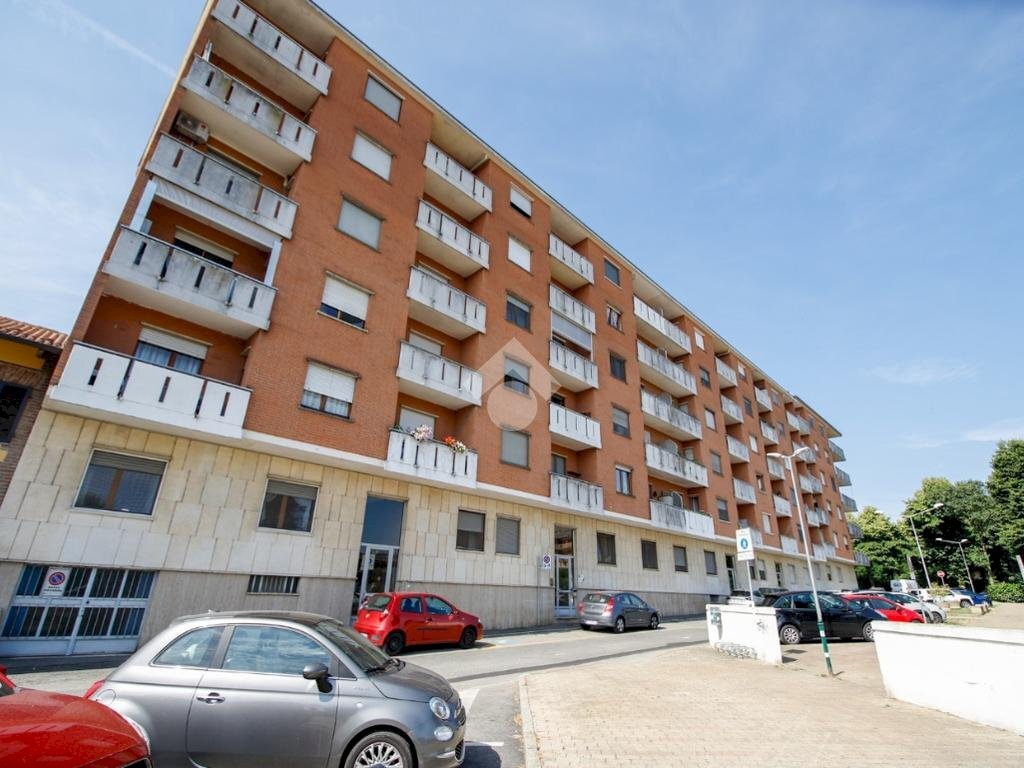 Three-room apartment Corso Italia, San Benigno Canavese - photo 1