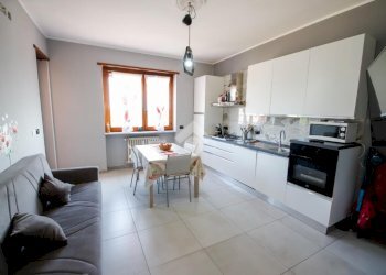 Three-room apartment Corso Italia, San Benigno Canavese - photo 6