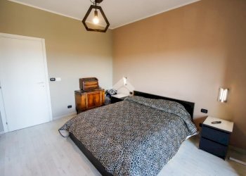 Three-room apartment Corso Italia, San Benigno Canavese - photo 15
